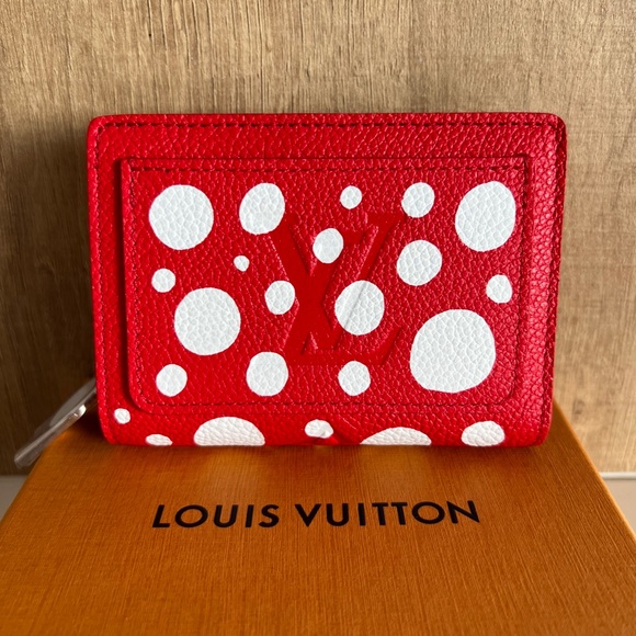 Louis Vuitton | [Japan Exclusive] LV x YK Red Kusama Wallet - Picture 7 of 11